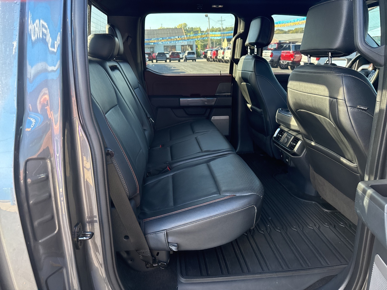 2022 Ford F-150 Lariat photo 24