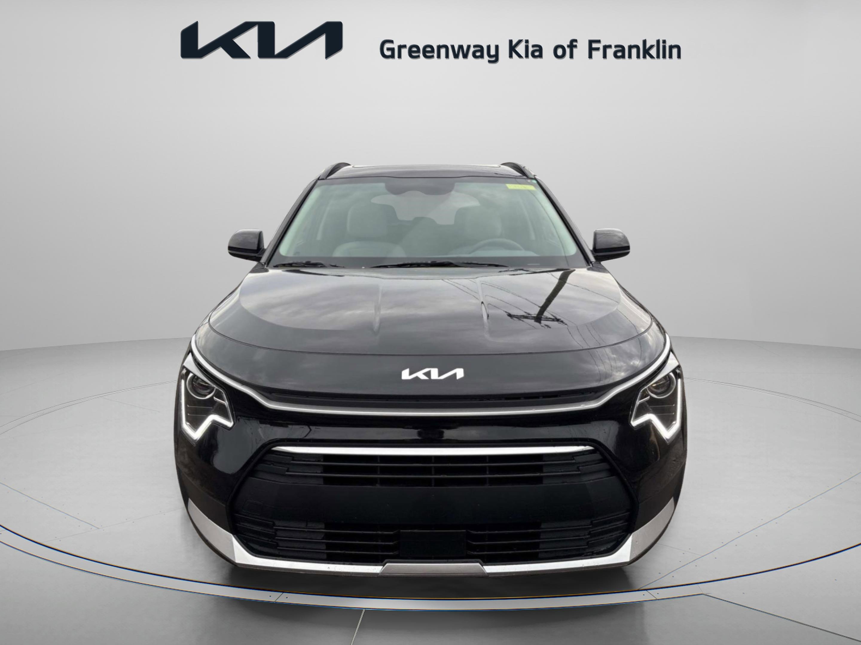 2026 Kia Niro EX photo 2