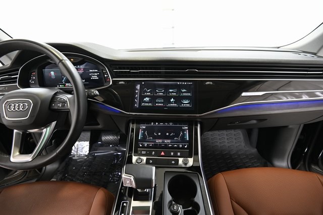 2022 Audi Q8 55 Premium Plus photo 2