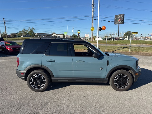 2021 Ford Bronco Sport Outer Banks photo 3