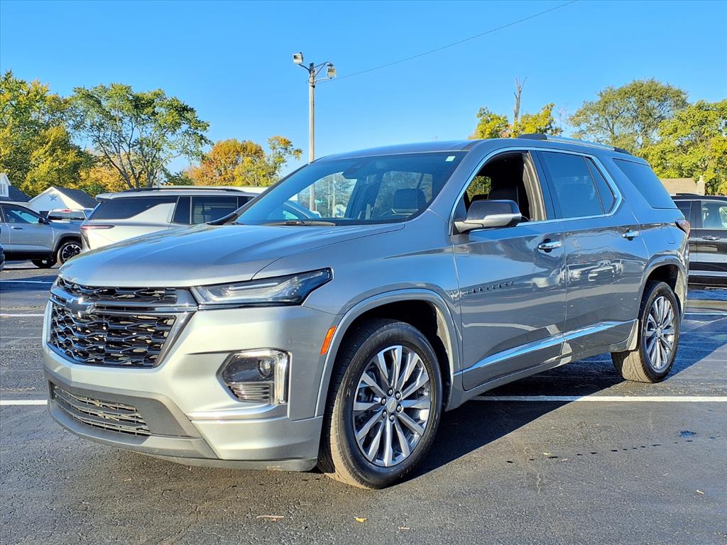 2023 Chevrolet Traverse Premier's photo