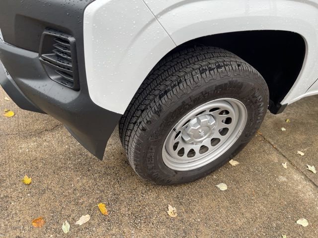 2023 Chevrolet Colorado Work Truck photo 3