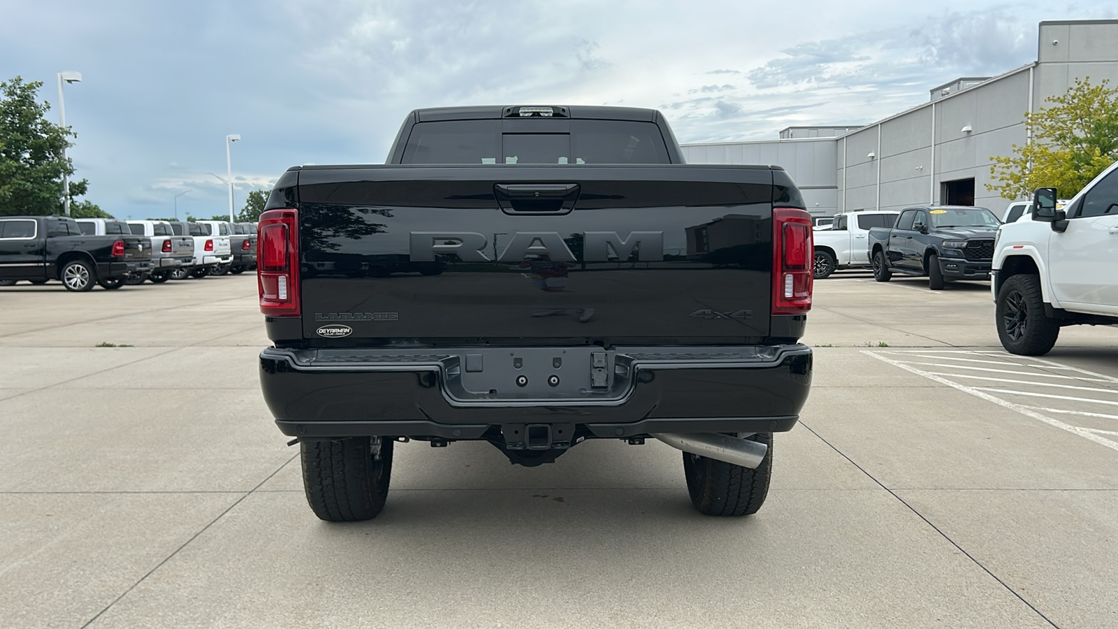 2025 Ram 2500 Laramie photo 4