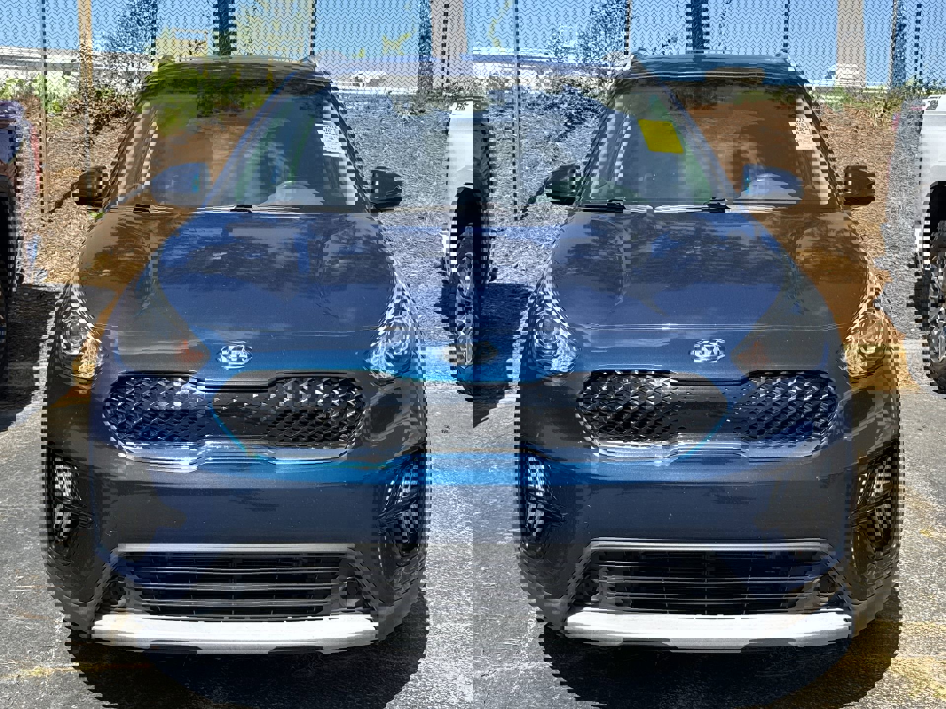 2020 Kia Niro LX photo 3