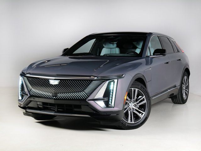 2025 Cadillac LYRIQ Luxury 2's photo