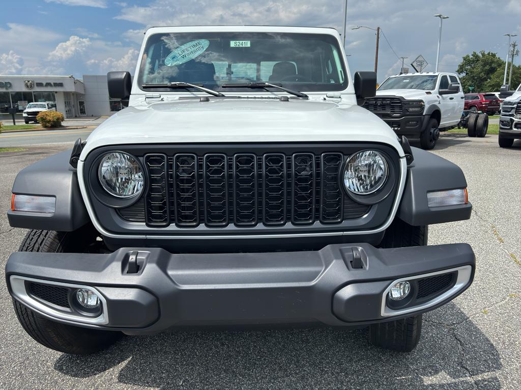 2025 Jeep Gladiator Sport photo 10