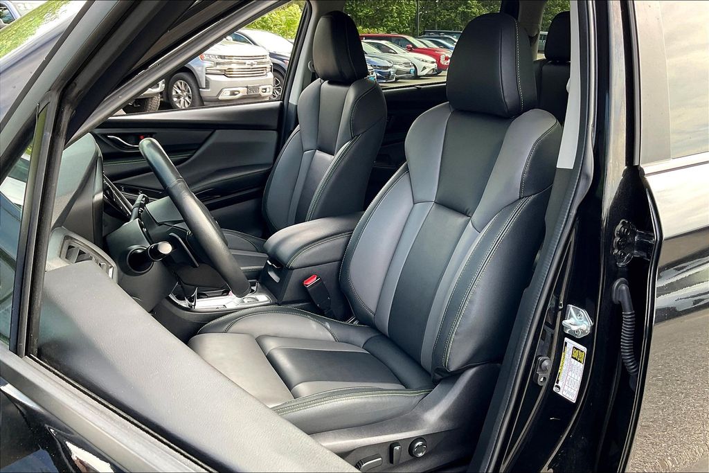 2023 Subaru Ascent Onyx Edition photo 7