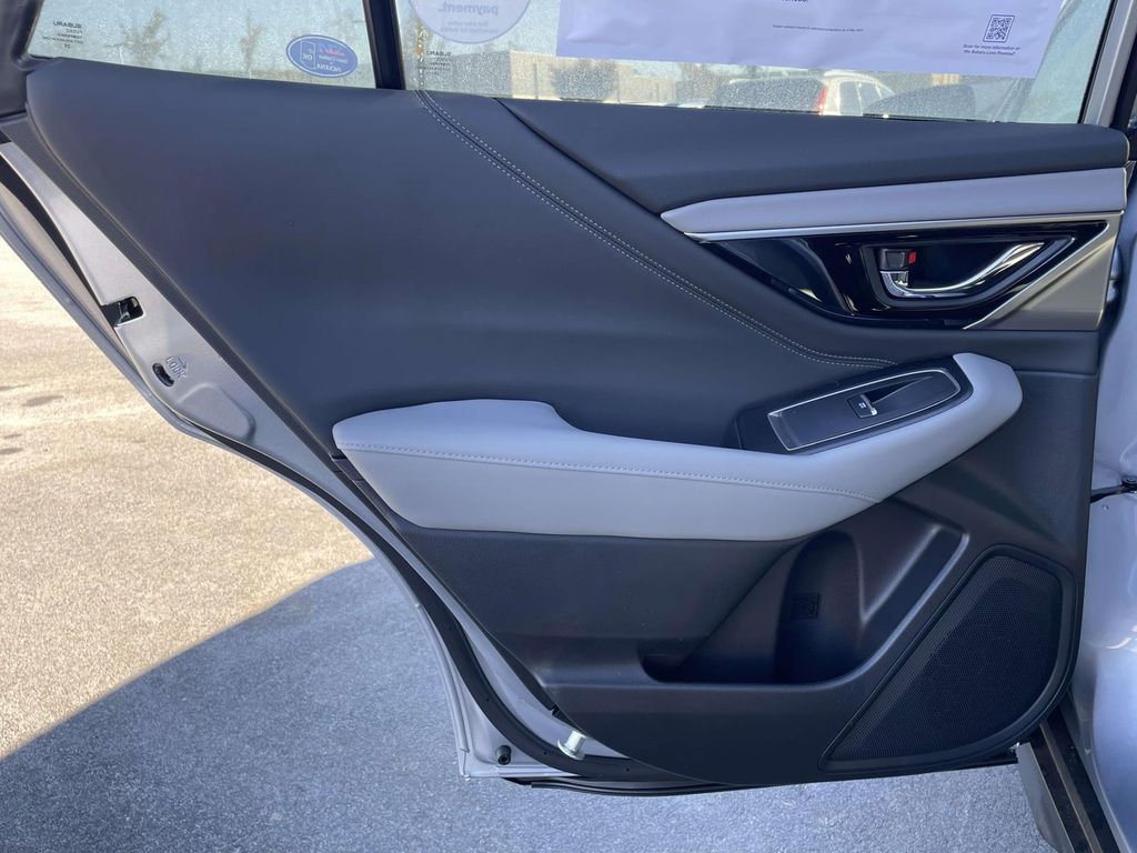 2025 Subaru Outback Limited photo 2