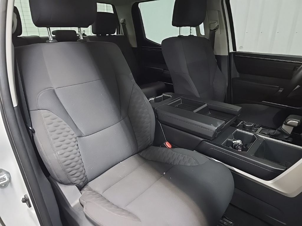 2022 Toyota Tundra SR5 photo 14