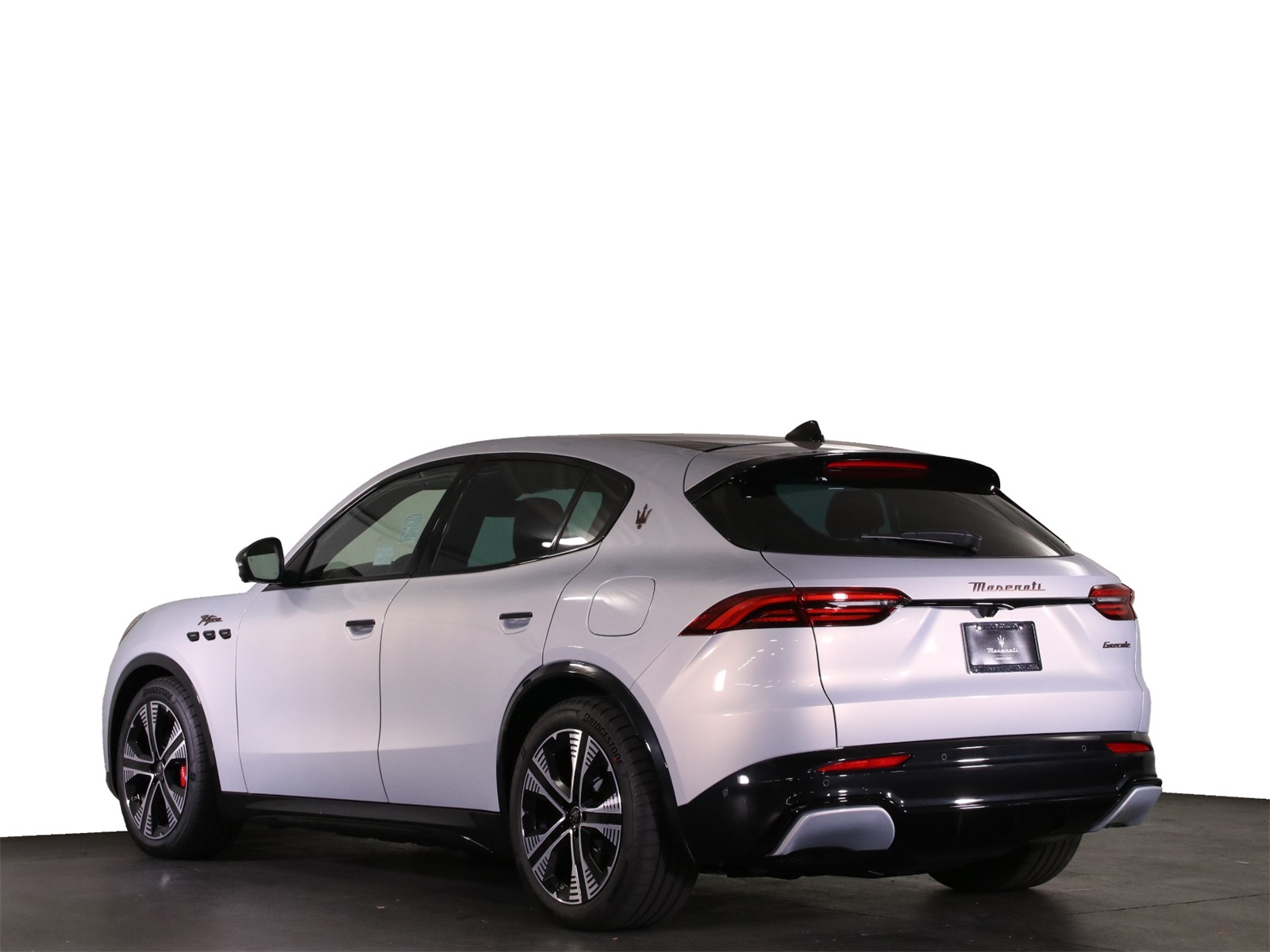 2025 Maserati Grecale photo 4