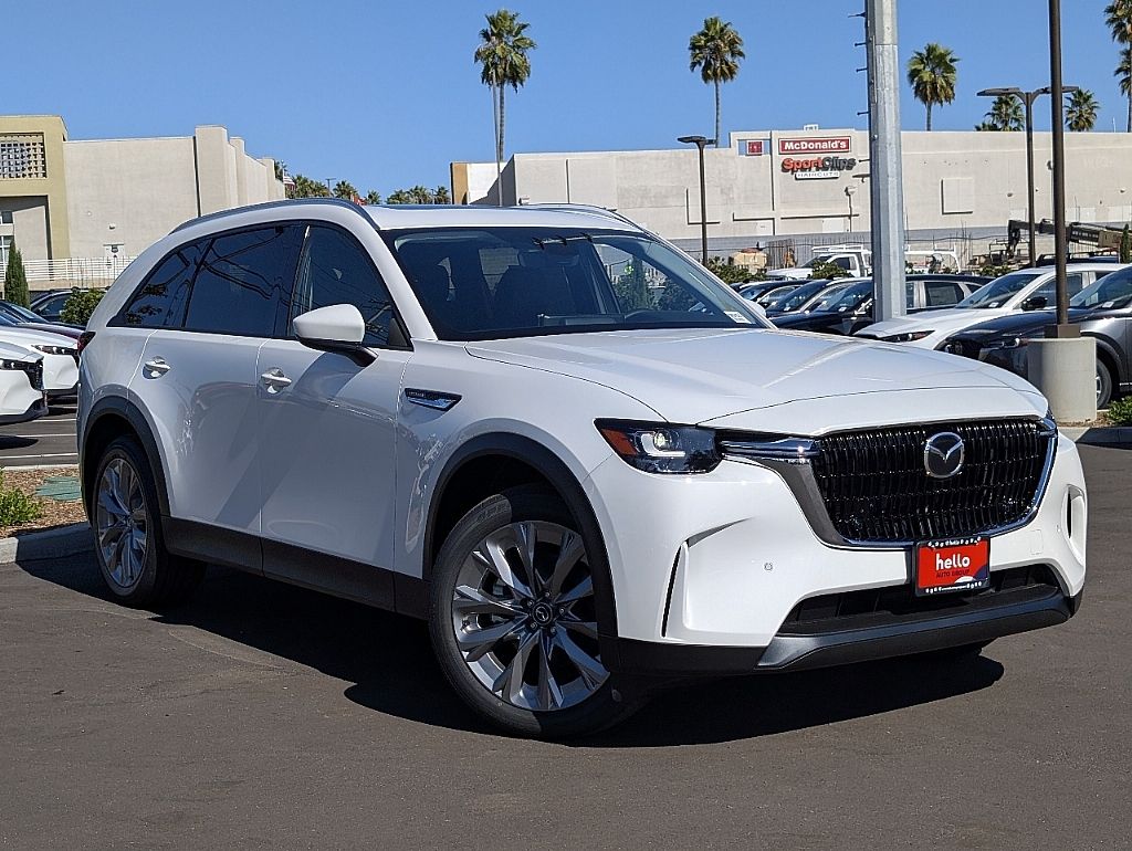 2026 Mazda CX-90 3.3 Turbo Preferred photo 2