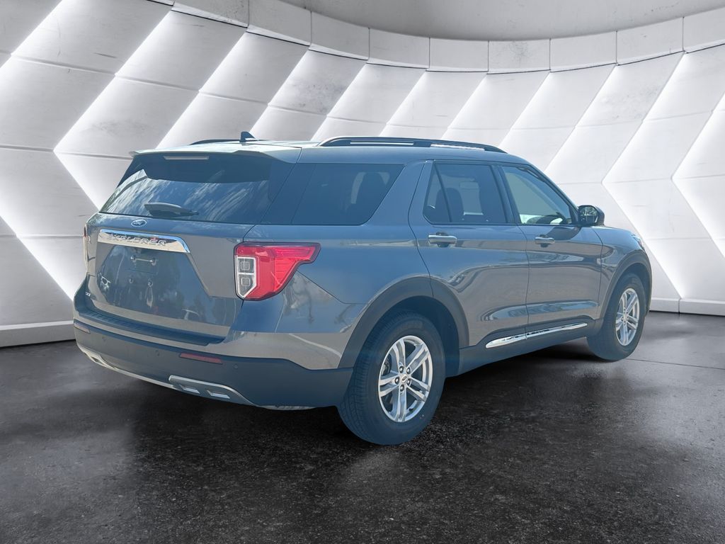 2022 Ford Explorer XLT photo 4