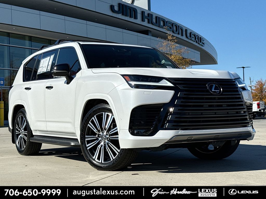 2025 Lexus LX Luxury's photo