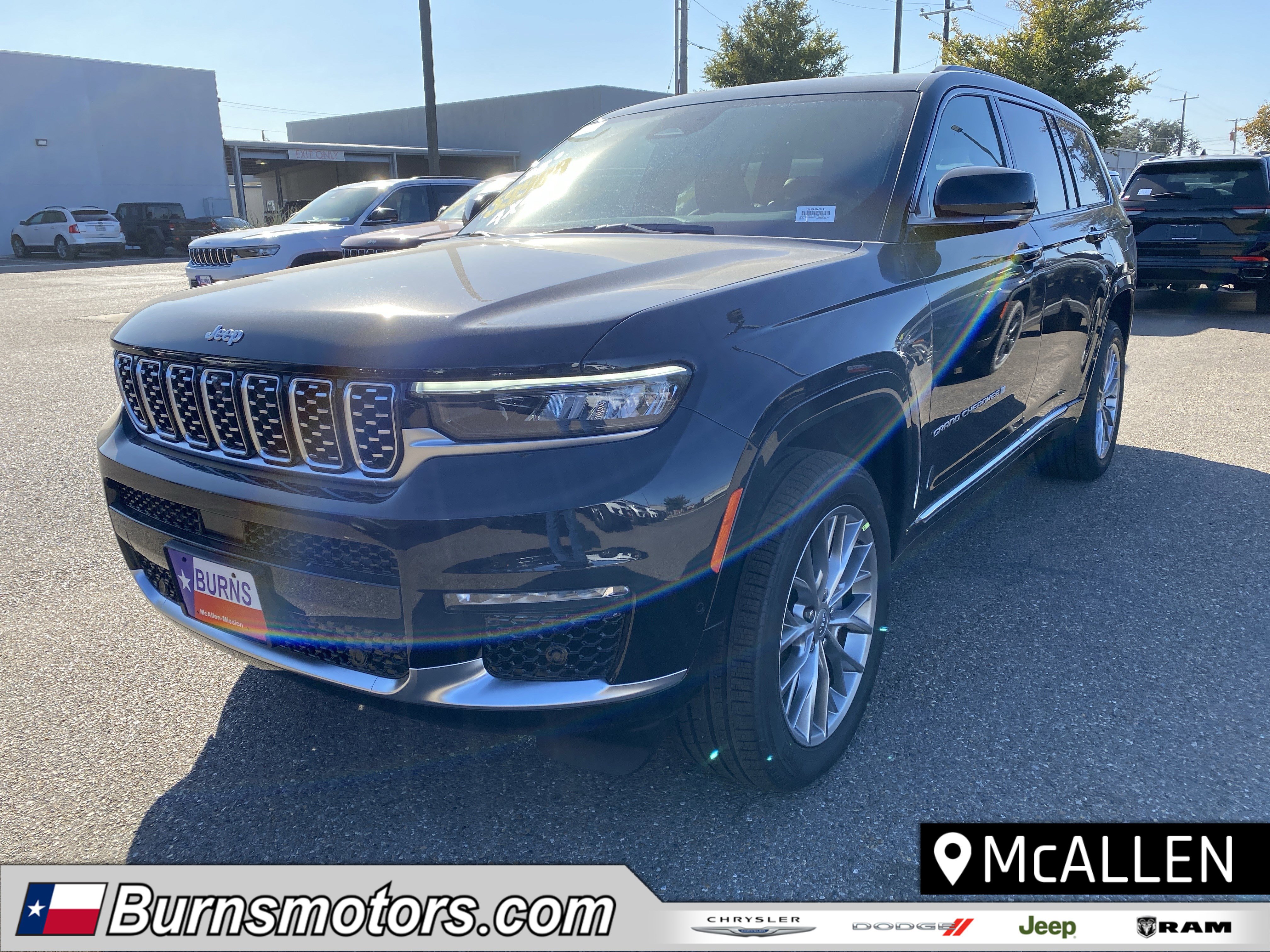 2025 Jeep Grand Cherokee L Summit's photo