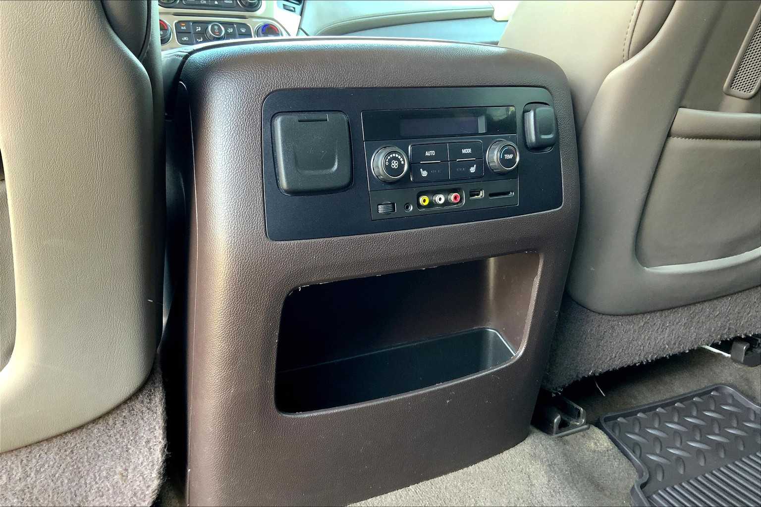 2016 Gmc Yukon XL Denali photo 33