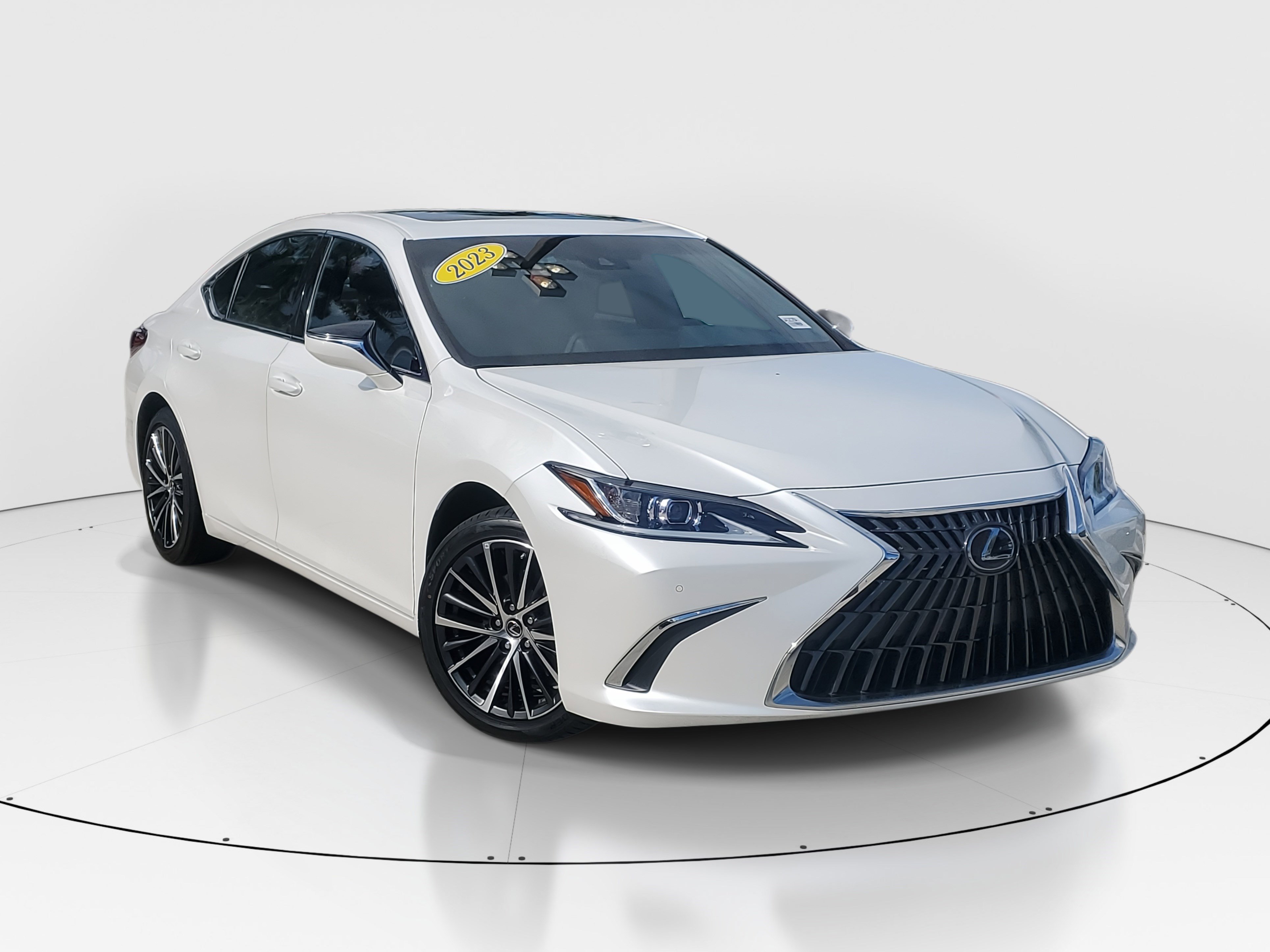2023 Lexus ES 350 photo 2