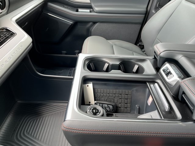 2025 Ford Expedition MAX photo 39