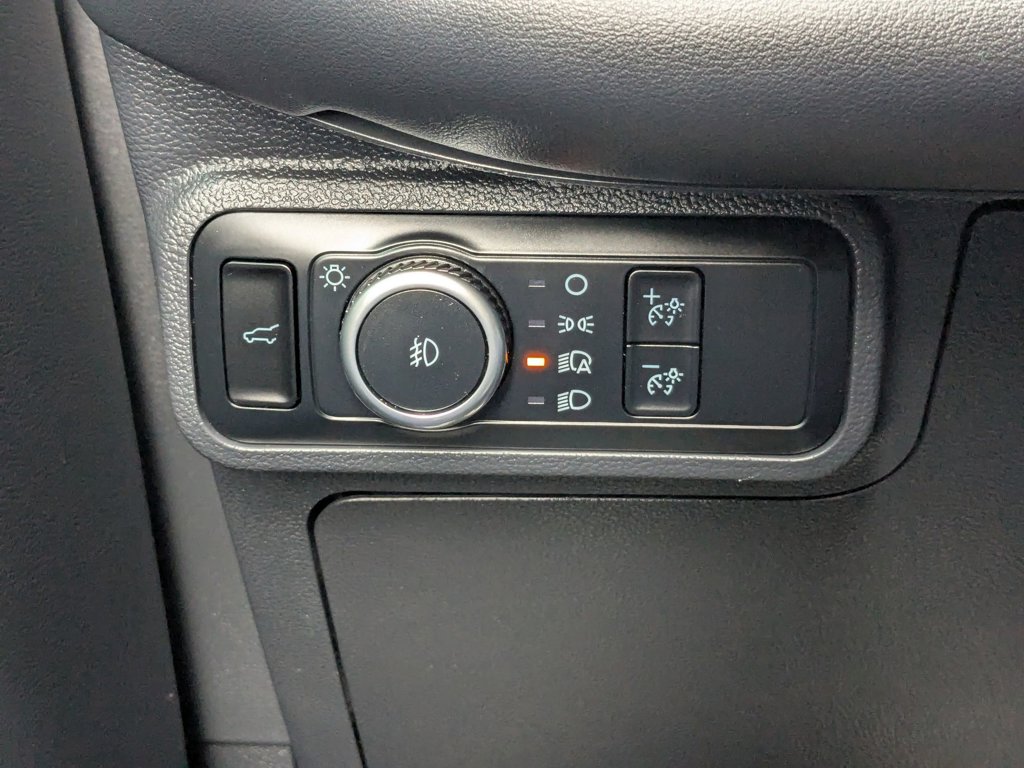 2025 Ford Explorer ST photo 17