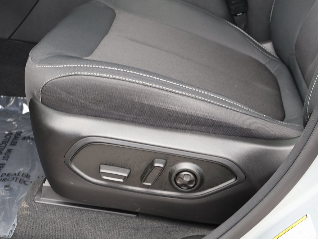 2023 Jeep Grand Cherokee Laredo X photo 23