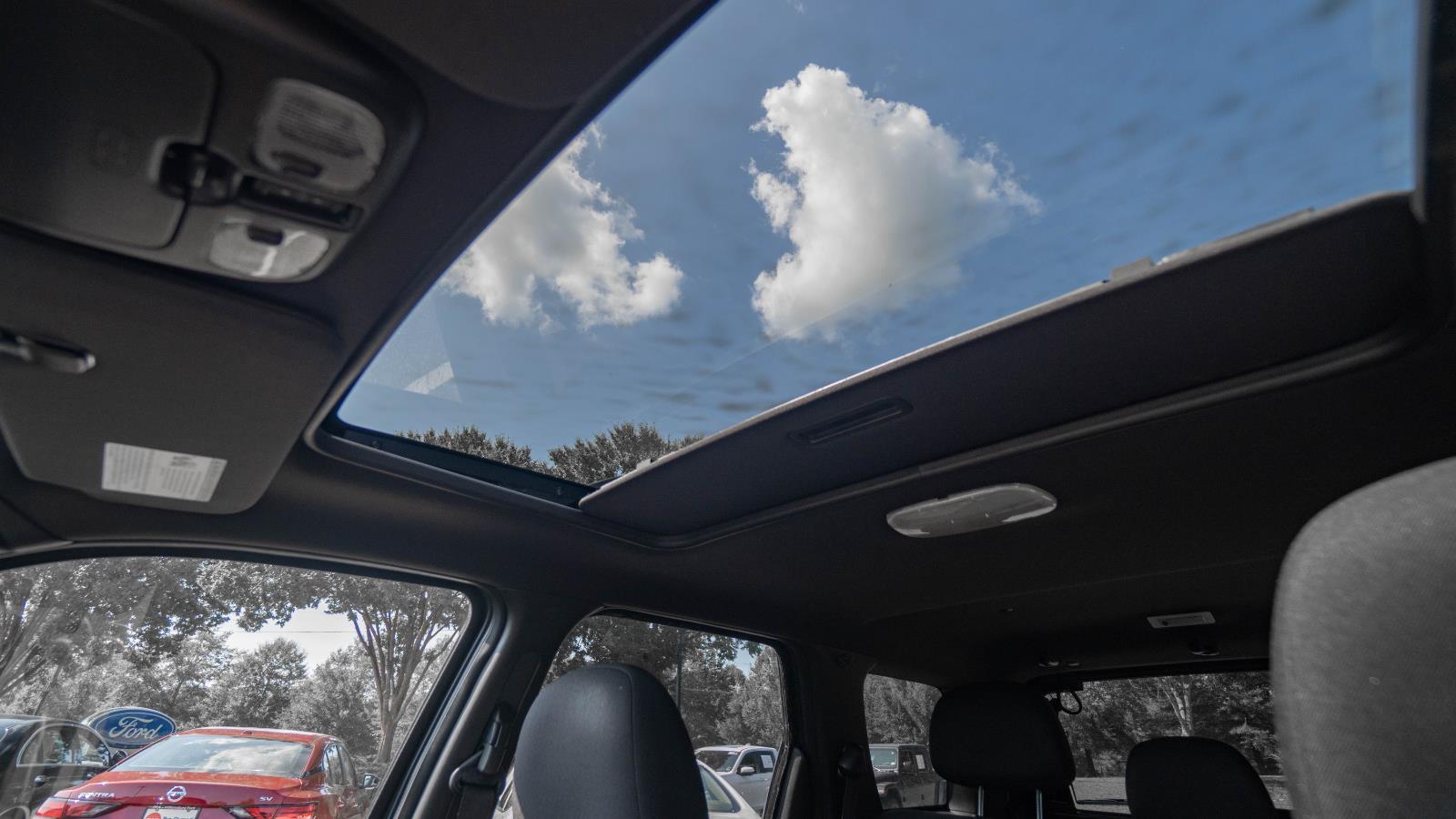 2010 Ford Escape XLT photo 15