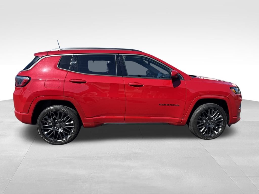 2022 Jeep Compass Limited photo 7