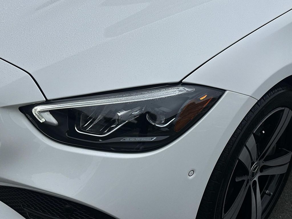 2025 Mercedes Benz C 300 4MATIC photo 2