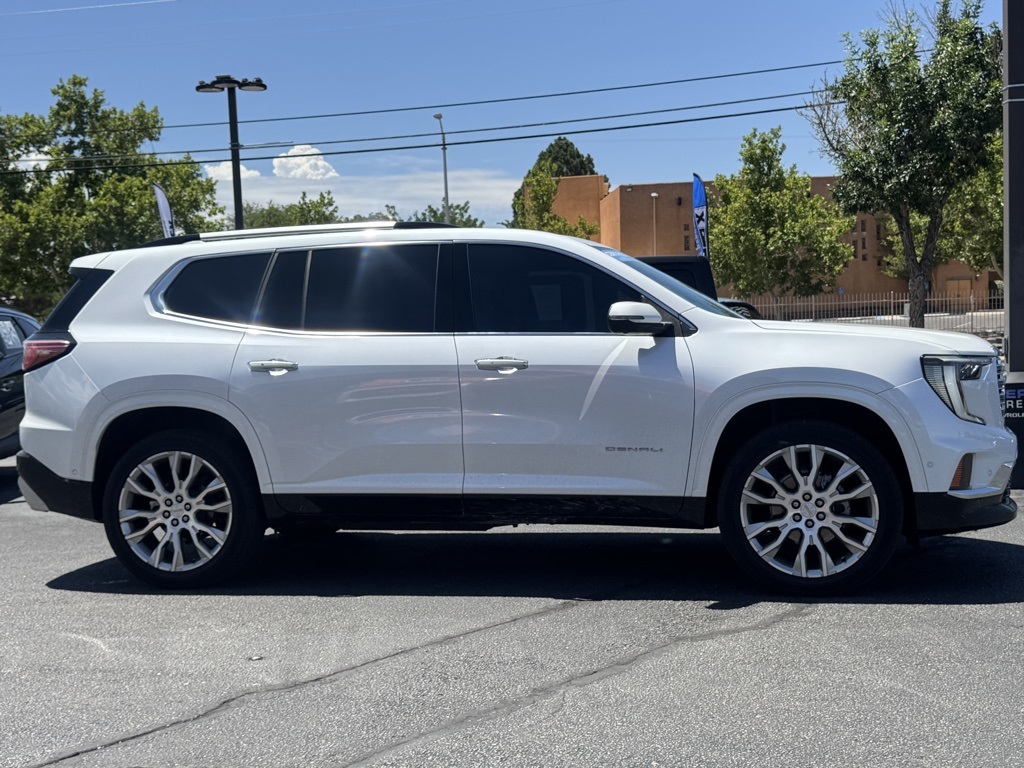 2025 Gmc Acadia Denali photo 4