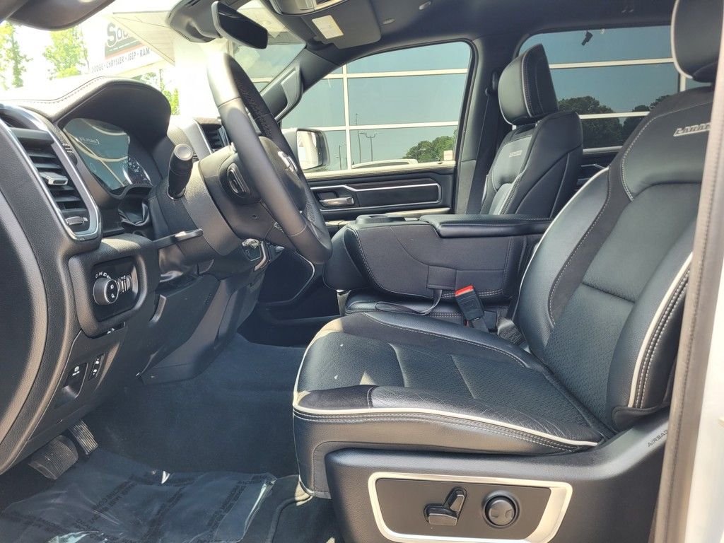 2025 Ram 1500 Laramie photo 2