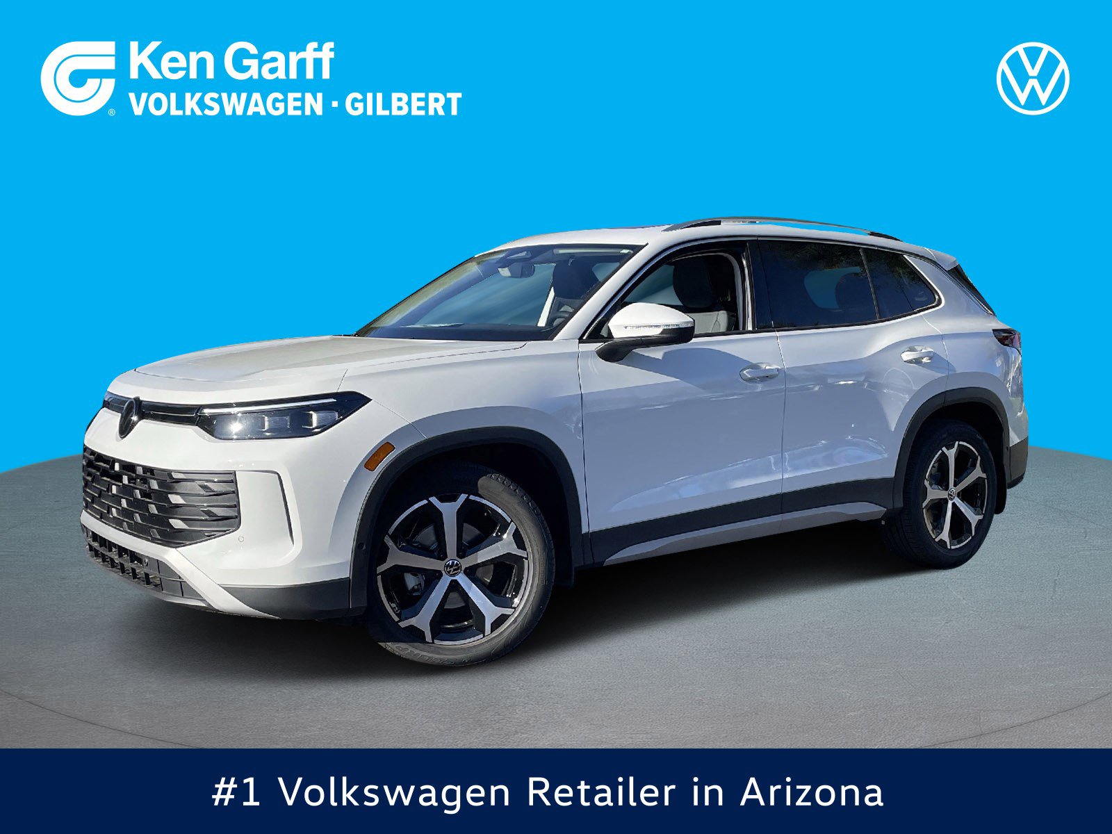 2026 Volkswagen Tiguan SE's photo