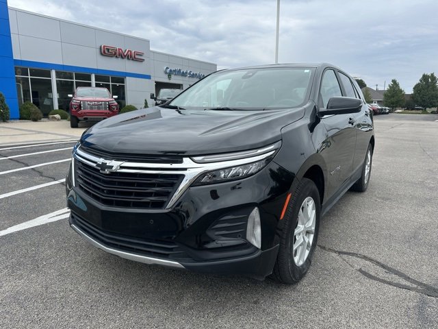 2024 Chevrolet Equinox LT photo 2