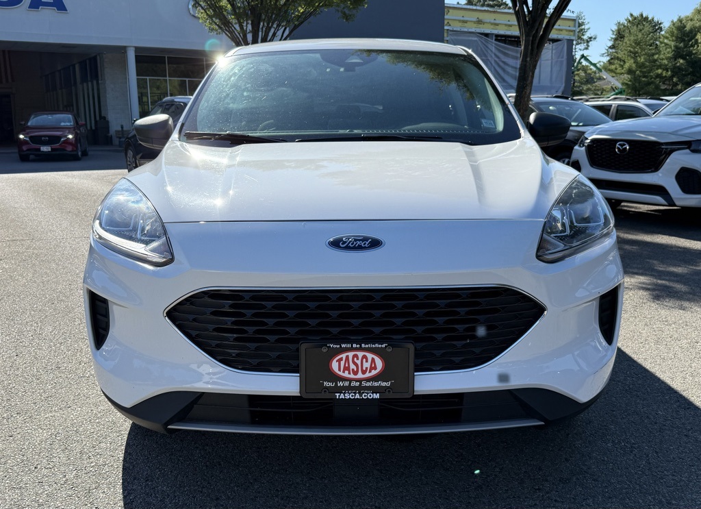 2022 Ford Escape SE photo 3