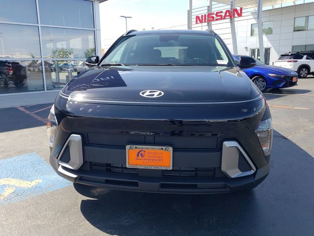 2024 Hyundai Kona SEL photo 2