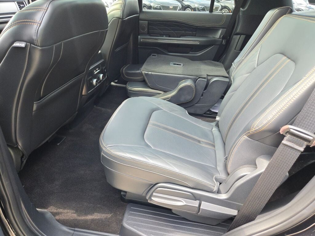 2023 Ford Expedition Platinum photo 20