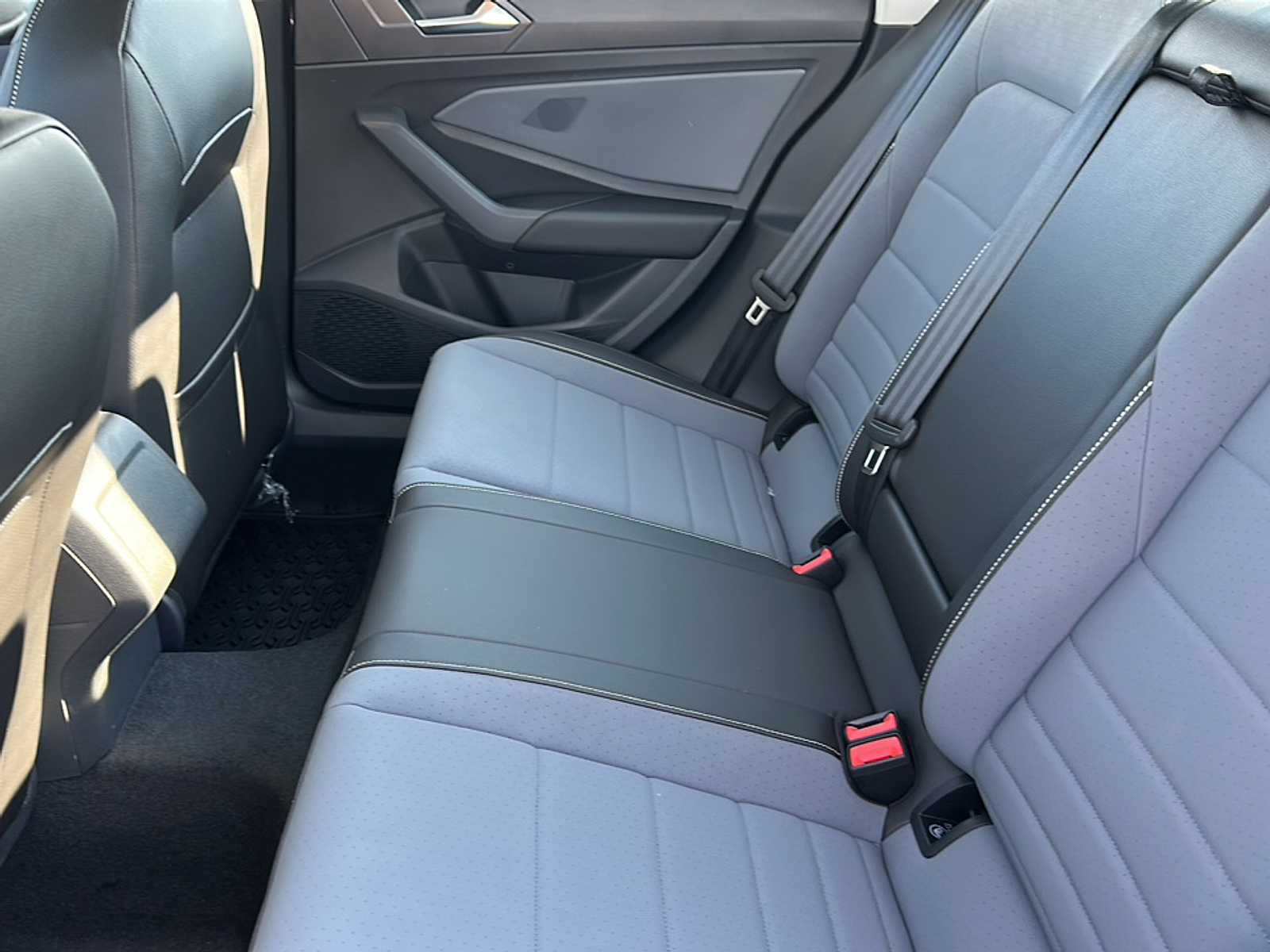 2025 Volkswagen Jetta 1.5T SE photo 6