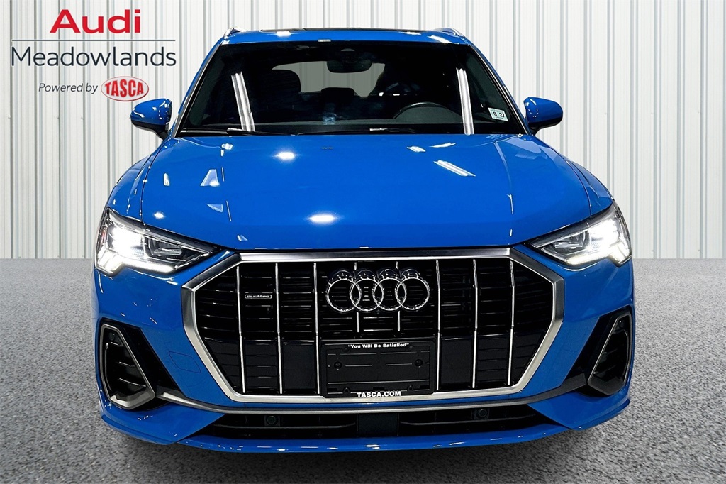 2022 Audi Q3 S line Premium Plus photo 2
