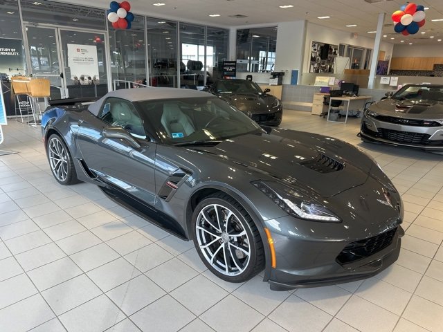 2017 Chevrolet Corvette Grand Sport 2LT photo 2