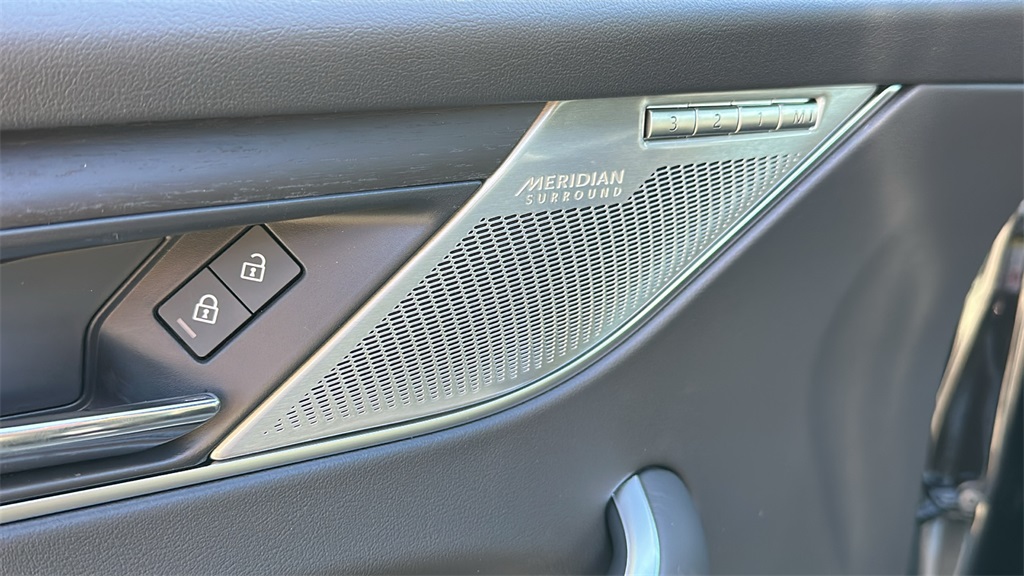 2026 Jaguar F-PACE P250 R-Dynamic S photo 10
