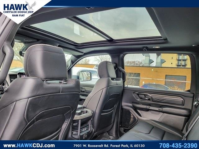 2025 RAM 1500 - Image 12