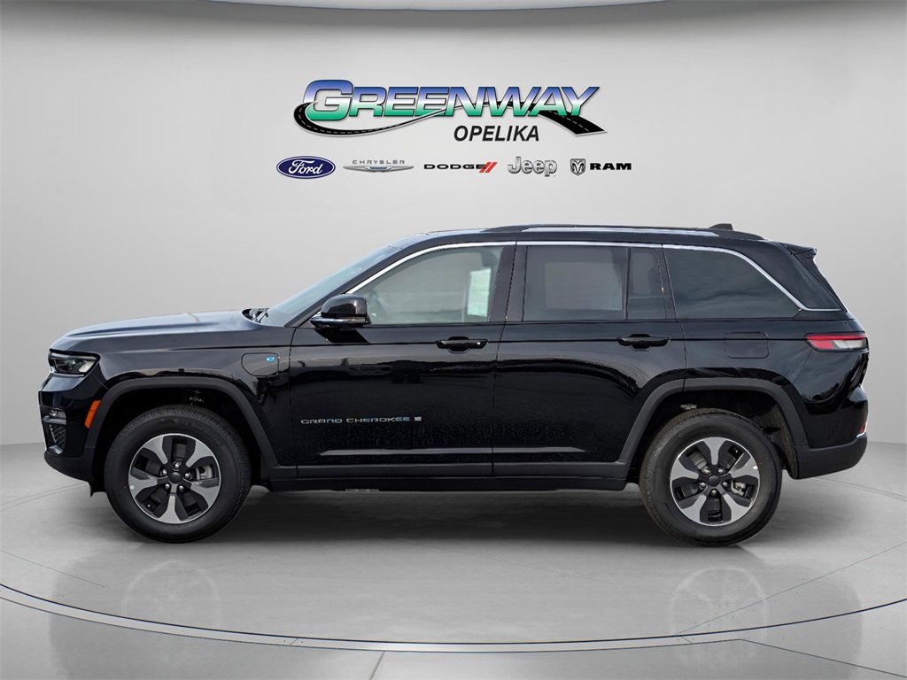 2024 Jeep Cherokee Limited 4xe photo 2