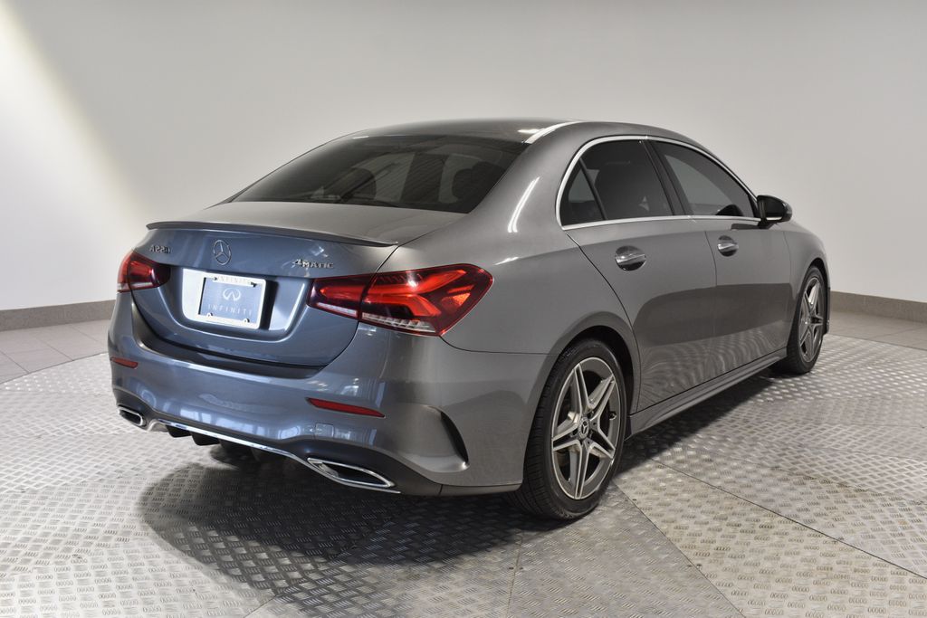 2019 Mercedes Benz A 220 4MATIC photo 3