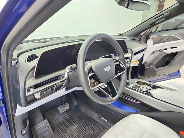 2024 Cadillac Lyriq Sport photo 16