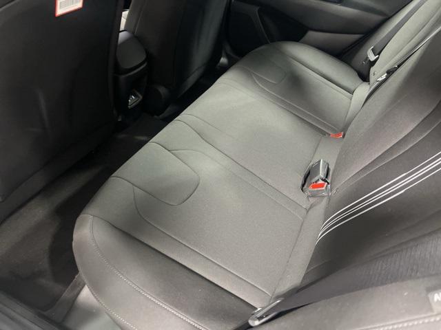 2025 Hyundai Elantra SEL Sport photo 26