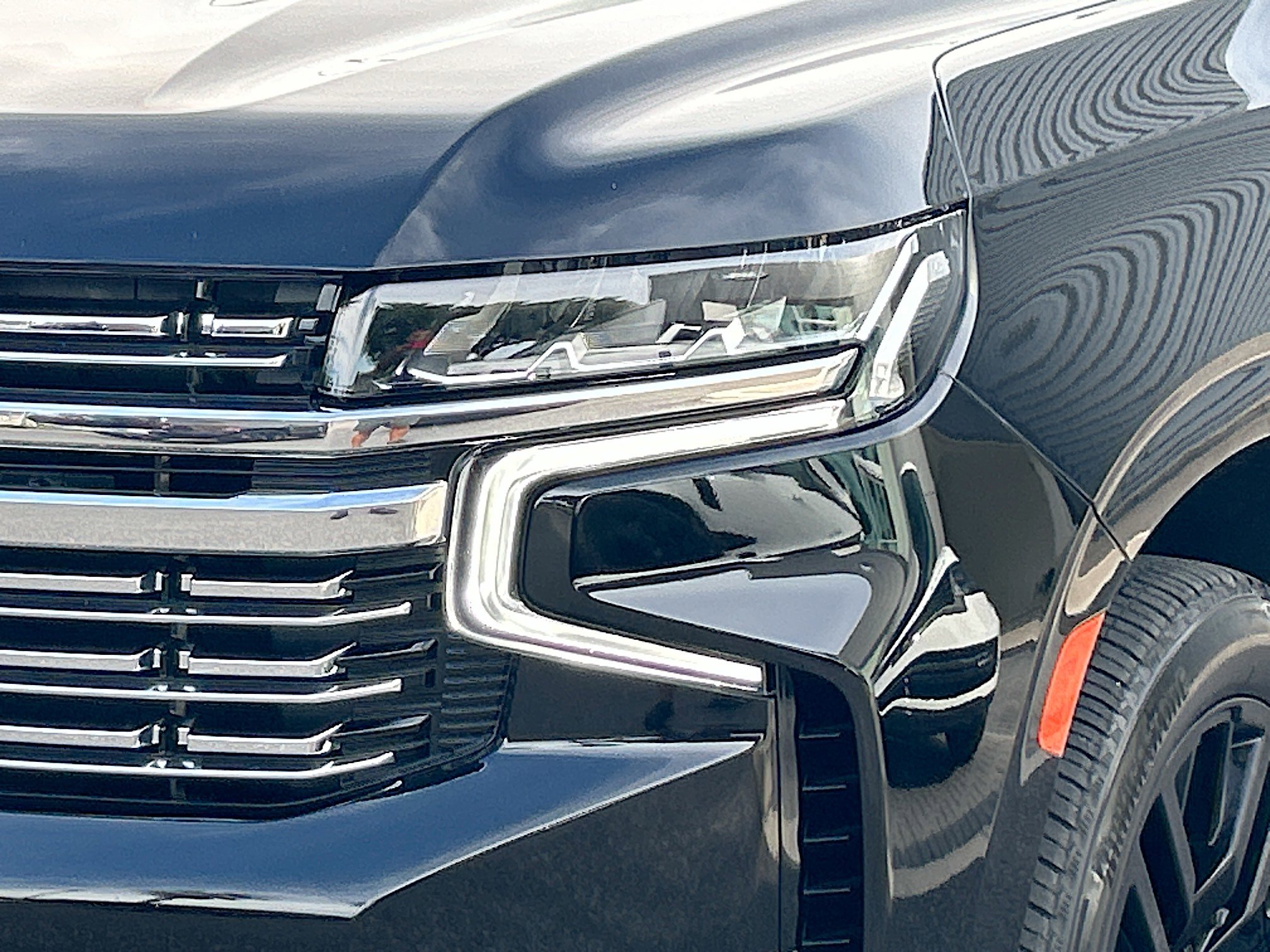 2023 Chevrolet Tahoe Premier photo 4