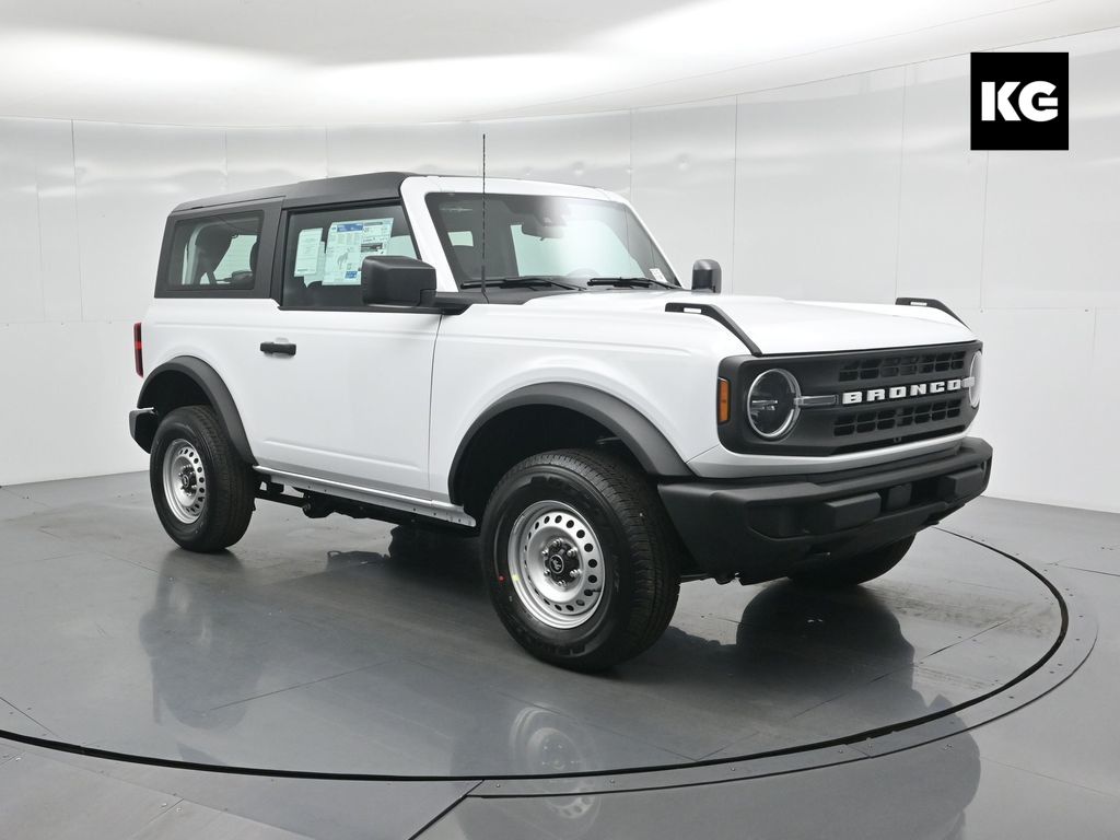 2025 Ford Bronco 2-Door Base's photo