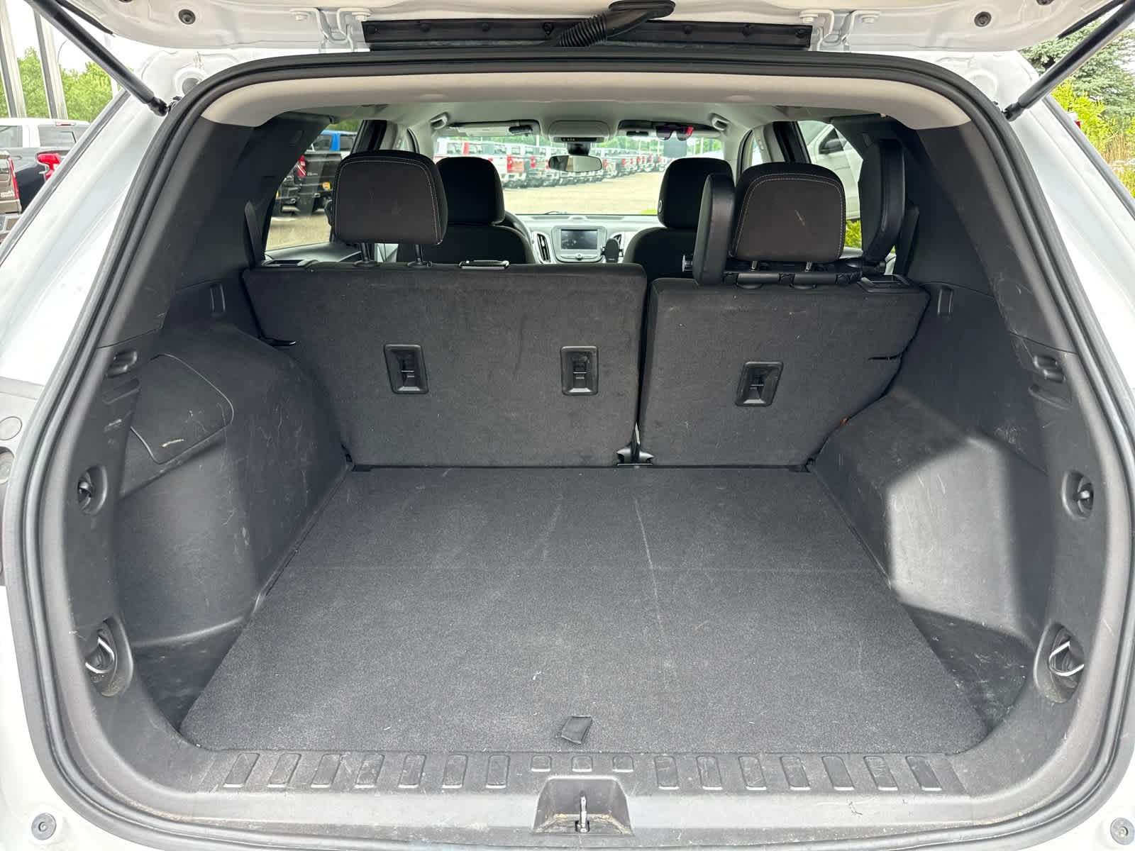 2023 Chevrolet Equinox LS photo 6