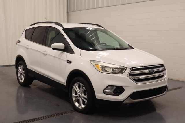 2018 Ford Escape SE photo 2
