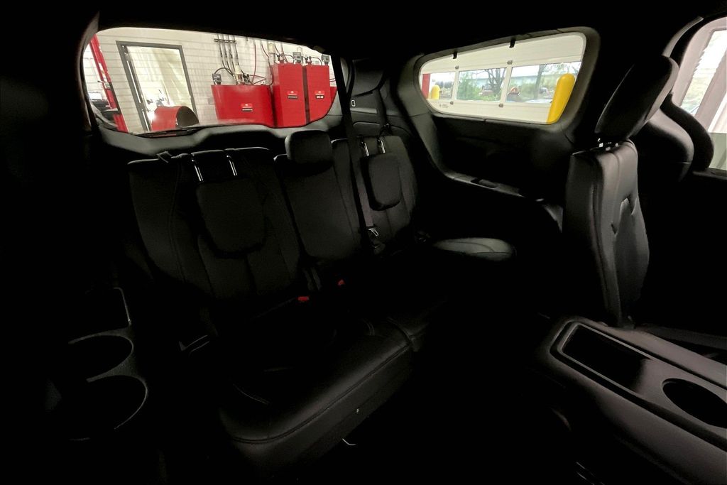 2021 Chrysler Pacifica Touring L photo 26