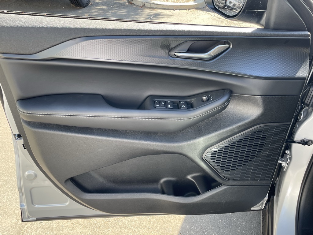 2025 Jeep Grand Cherokee Laredo X photo 10