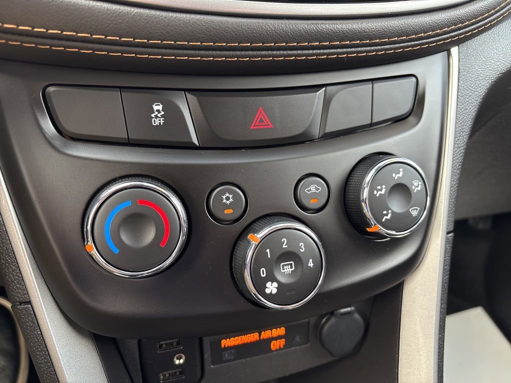 2022 Chevrolet Trax LT photo 14