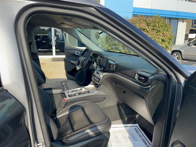 2022 Ford Explorer XLT photo 19
